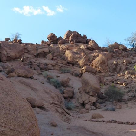 Ozohere Campsite And Himba Village Uis Exteriér fotografie